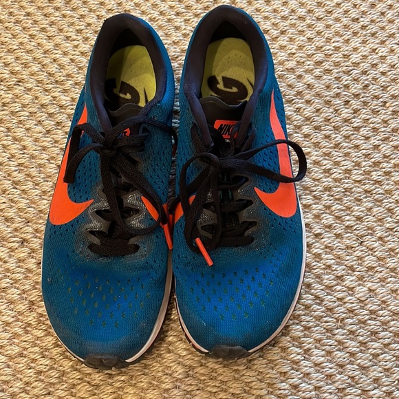 Nike Road Racing Shoes - Picture 4 of 7